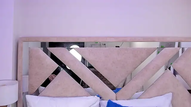 ximena_vasquez8's cam snapshot