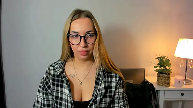 AriaDesire's cam snapshot