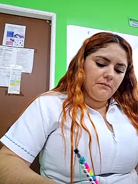 girl_redhead_bigtits's cam snapshot