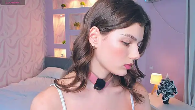 FloraDobb's cam snapshot