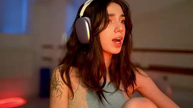 mystica_'s cam snapshot