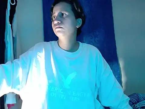 Im_Milan_Rs's cam snapshot