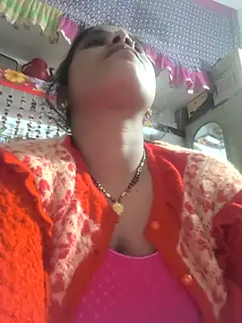 Hot_suini's cam snapshot