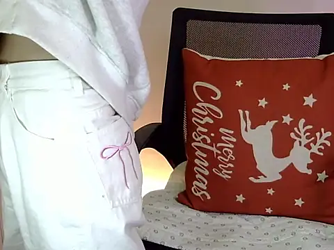 Lee-Young66's cam snapshot