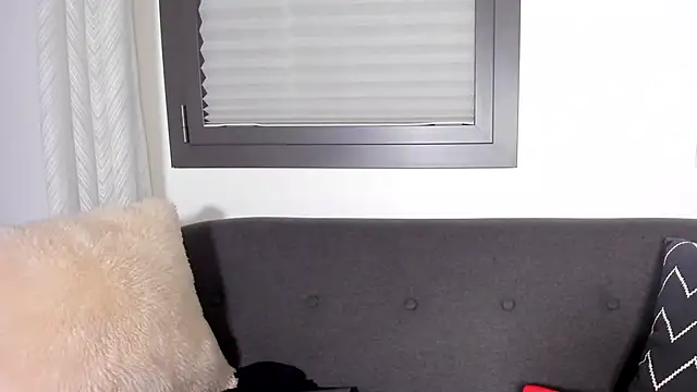 AryaSummersReal live sex cam