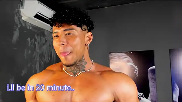 bradley_smith live sex cam