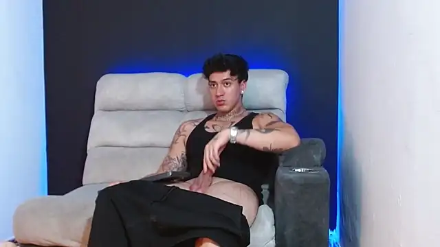 JUSTIN_FULLER1 live sex cam