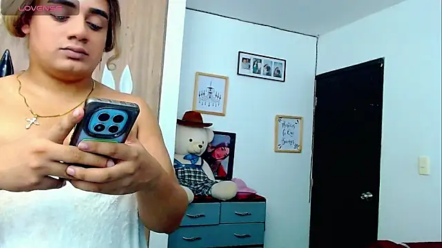 Amber_bigdick22 live sex cam