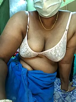 Tamilselviroja-'s cam snapshot