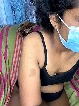 SukiyamaAsia's cam snapshot