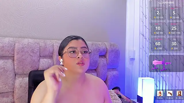 Emilyboobss live sex cam