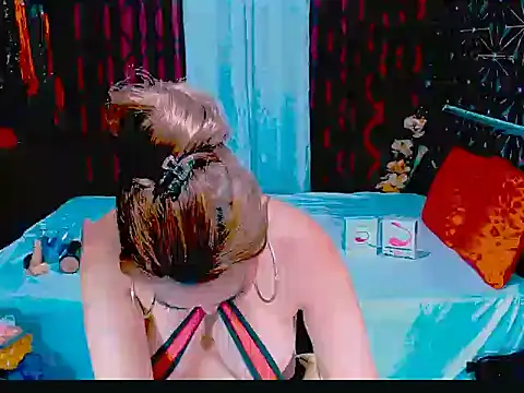 GoddessHORSECockx's cam snapshot