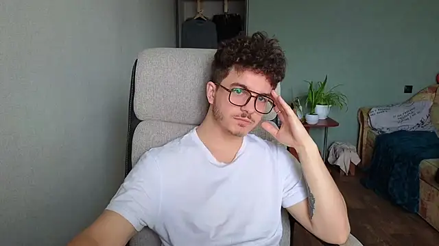 Remy_Miles live sex cam