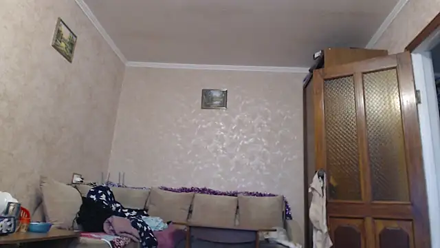 Amy_August's cam snapshot