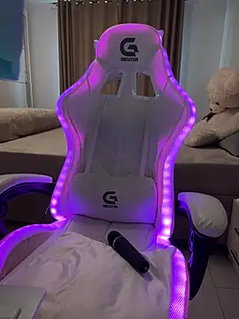 LunaBex's cam snapshot