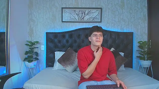 MaxxiCruzz's cam snapshot