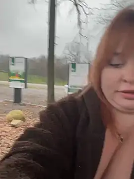 BigboobsDream99's cam snapshot