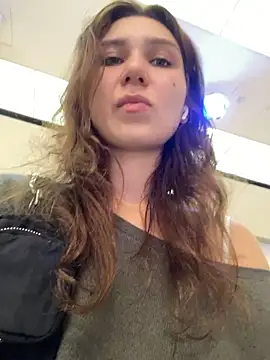 QuitieLia live sex cam