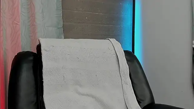 JamesGraay live sex cam