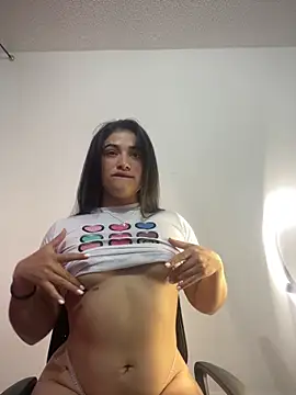 alice_shyness's cam snapshot