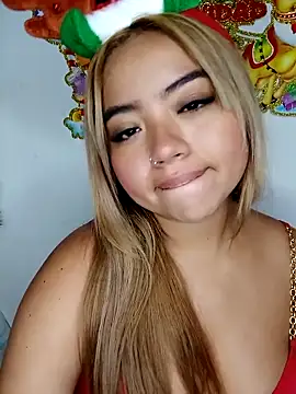 Emily__Hott's cam snapshot