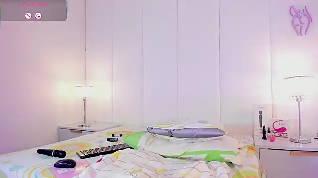 Krystin1's cam snapshot