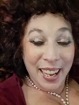 GypsyEsmeralda live sex cam