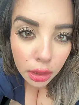 Alirawrz live sex cam