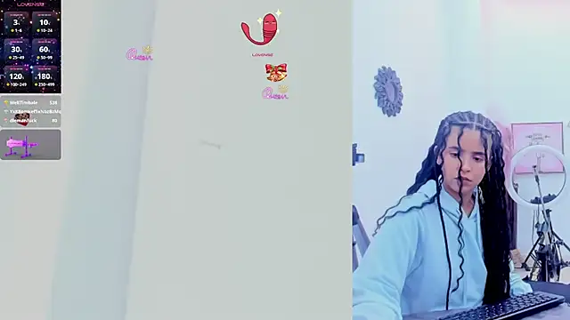 Athena_Jackson_'s cam snapshot