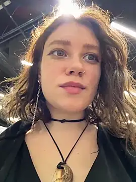 lucy-joy's cam snapshot