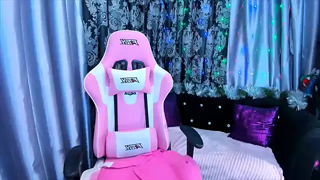 KamilaFoxy's cam snapshot