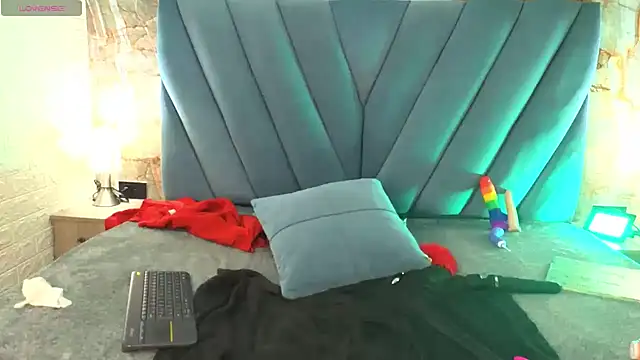 angel__red_'s cam snapshot