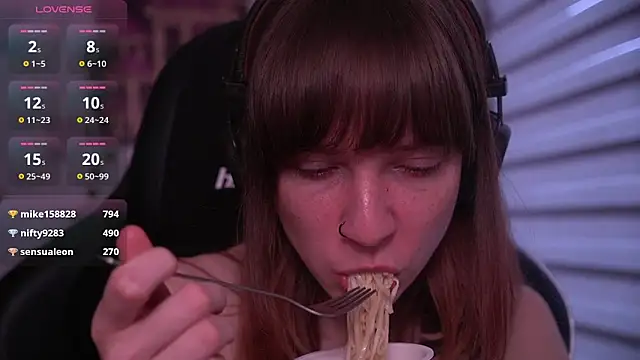 juliapie's cam snapshot