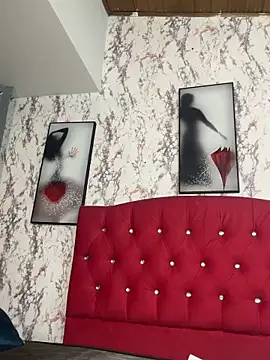 Larissa_Antonella's cam snapshot