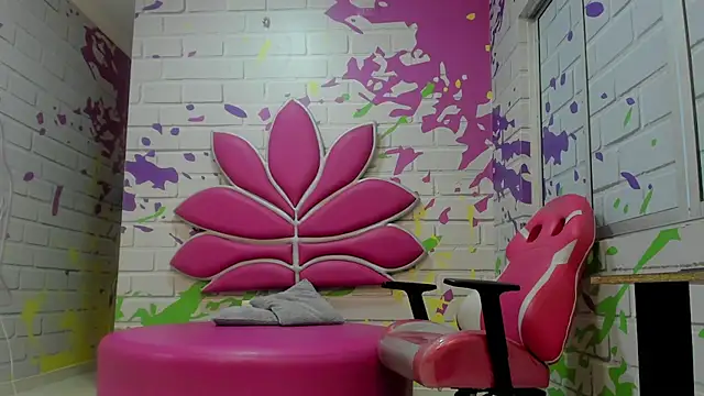 ValerySkinnyy's cam snapshot