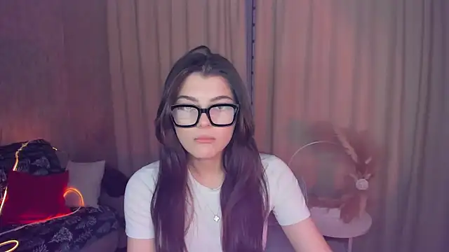 StellaBest's cam snapshot