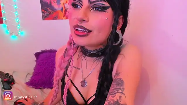 Rainnbow_'s cam snapshot