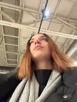 DollyTall live sex cam