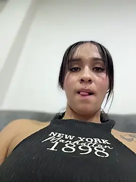 Isabella-Teen's cam snapshot