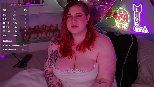 opalreigning's cam snapshot