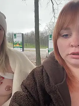 BigboobsDream99's cam snapshot