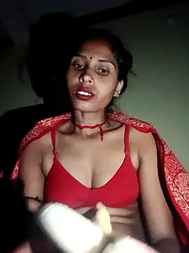 Veshali_Love143's cam snapshot