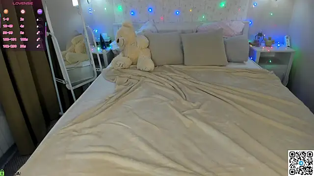 Chloee_White's cam snapshot