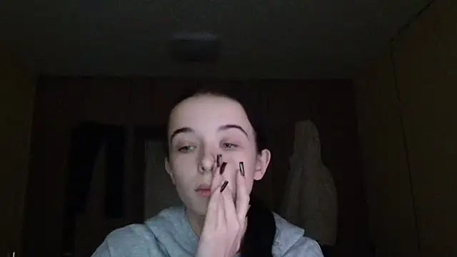 Emilia_Light's cam snapshot