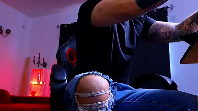 MightyAaron66's cam snapshot