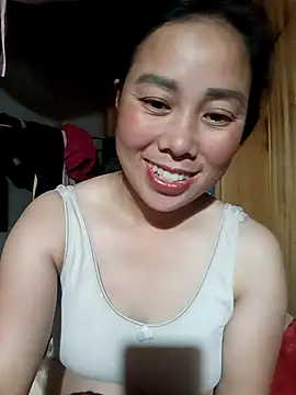 Chloe-ee's cam snapshot