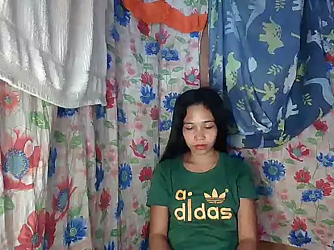 PinaySkinnyGirl's cam snapshot