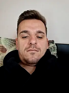 Huge_cock22cm's cam snapshot