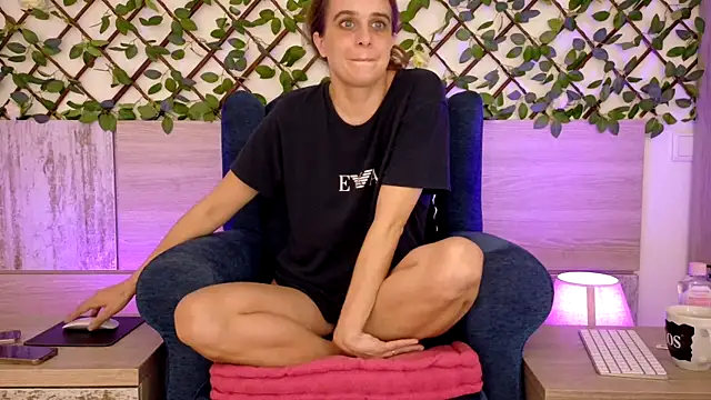 Chantalee's cam snapshot