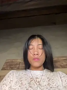 LylyOx9's cam snapshot